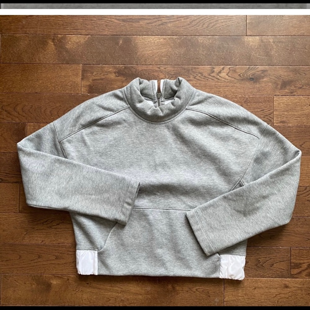 Lululemon shirt. Size 8